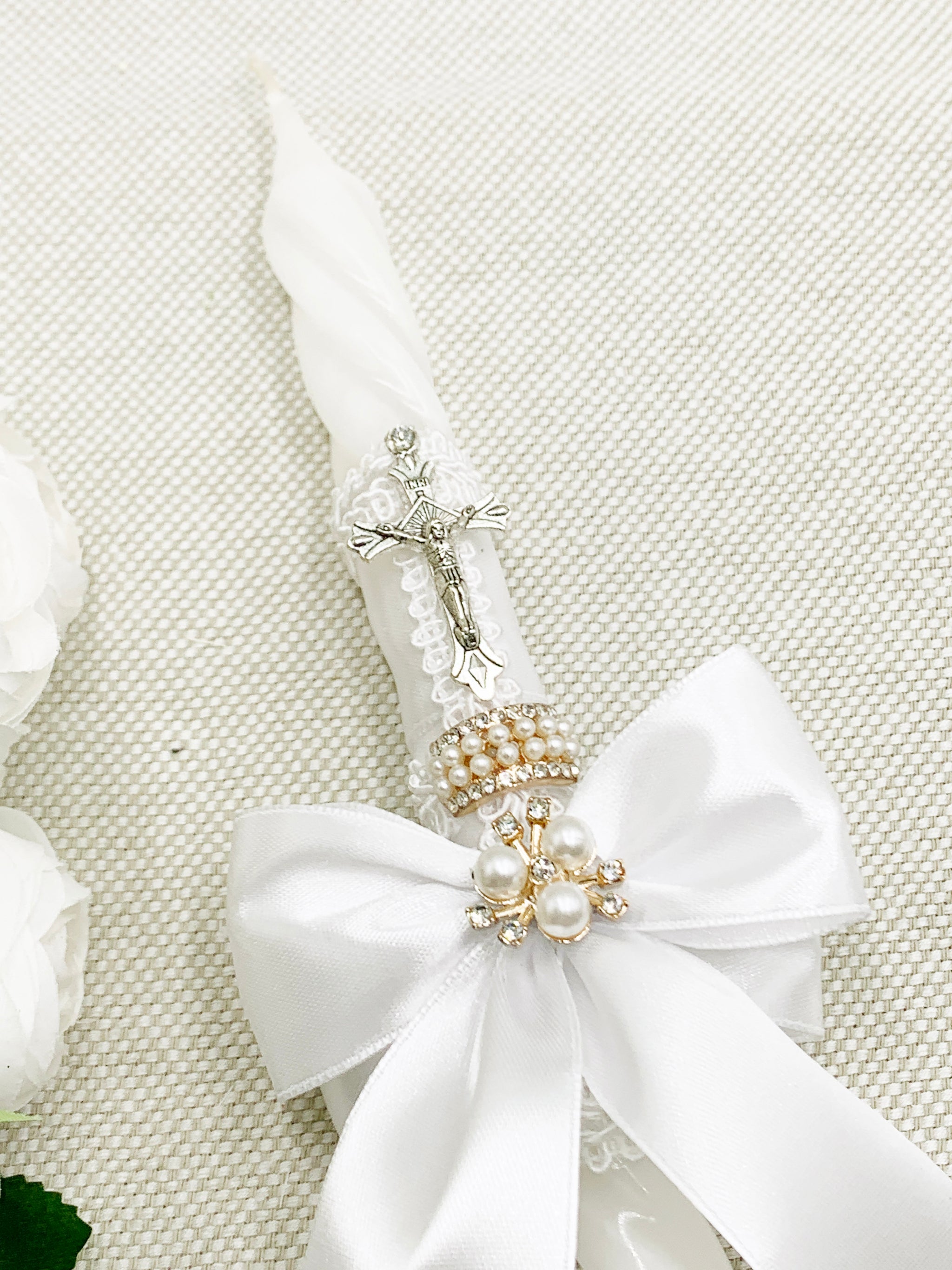 Candela torneada blanca lazo dorado champagne