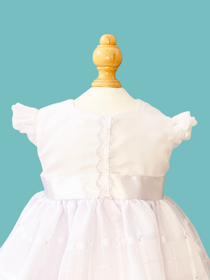 Vestido media manga y encaje centro