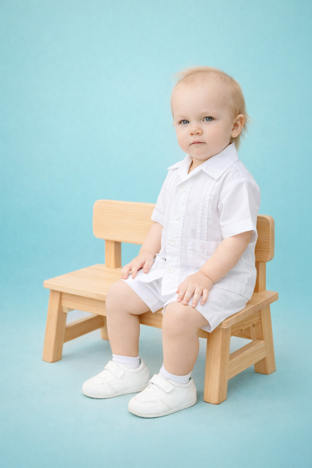 Guayabera con bolsas y alforzas