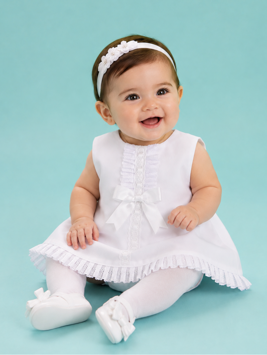 Vestido para Bautizo en A con tira bordada cinta blanca